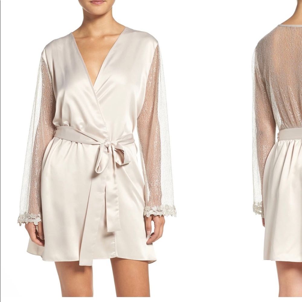 Flora Nikrooz robe